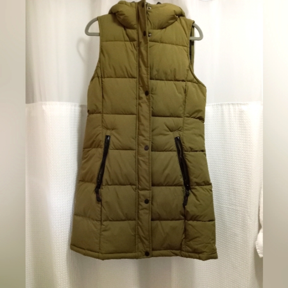 HFX Outdoors Olive Green Puffer Vest. Size Xs. EUC.
